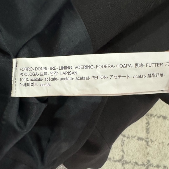 Never worn Zara portrait, color, long sleeve jacket. - Picture 8 of 9